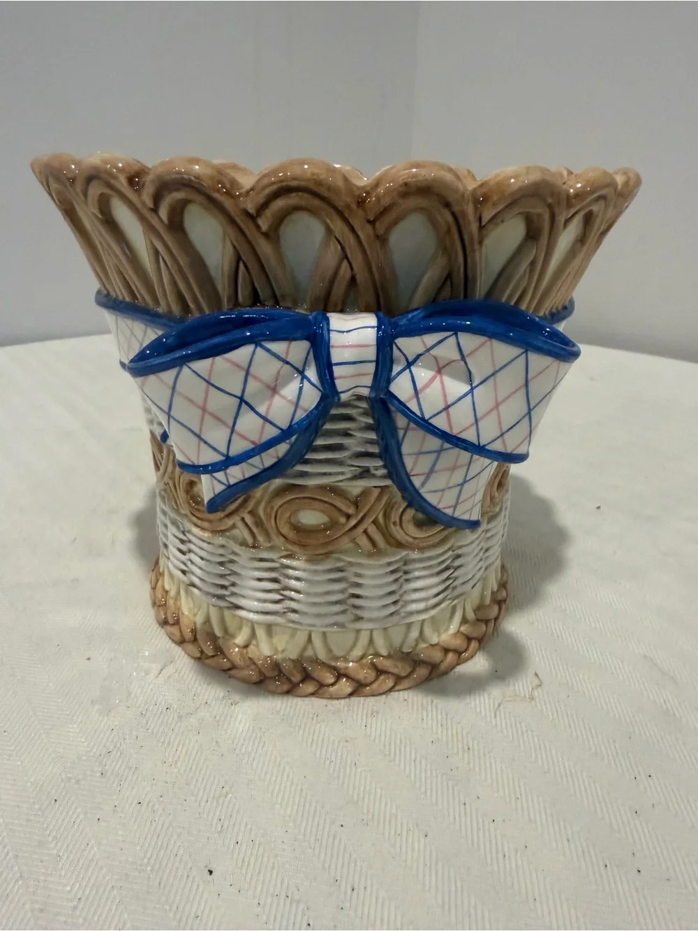 Vintage Fitz & Floyd Ceramic Basket weave Planter with Blue Bow Accent